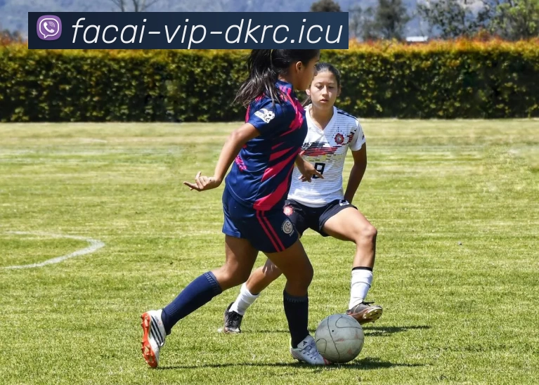 80后足球明星告别赛场回顾青春岁月与辉煌成就